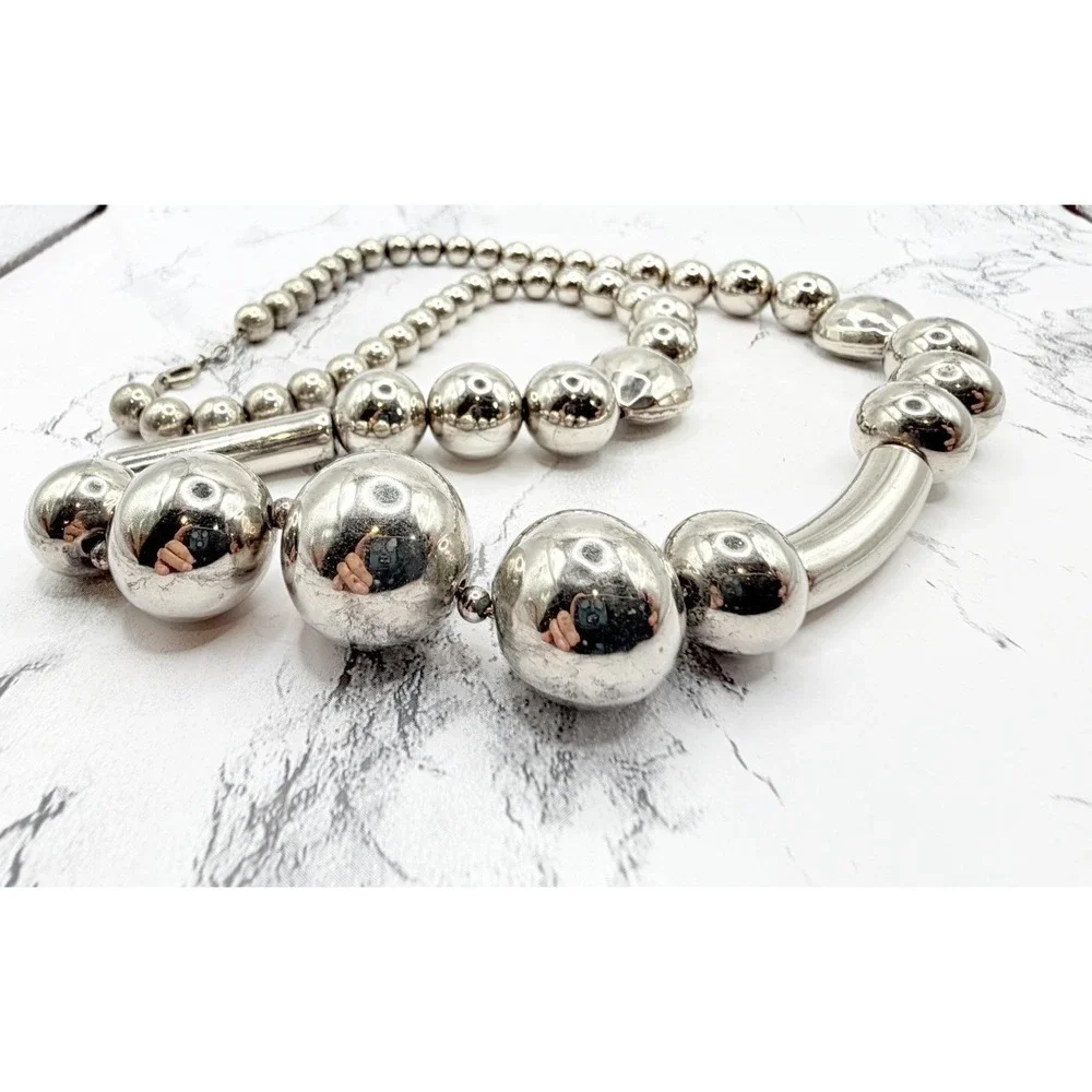 Chunky Silver Tone Graduated Bead Heart Necklace 25 Inch Heavy 2.5 Oz